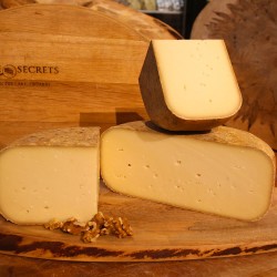  5 BROTHERS  - Gunn's Hill Artisan Cheese (100g)